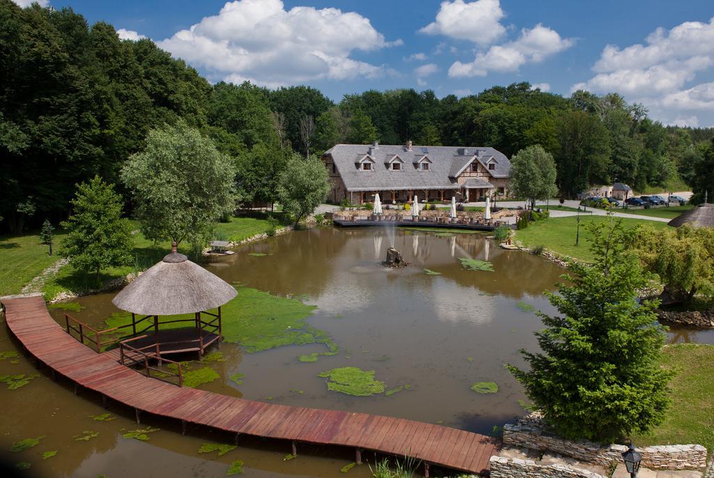 Milocin Park Centrum Wypoczynkowo-Konferencyjne Pierwoszow Exterior foto